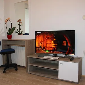 Apartament Dragun, Pula